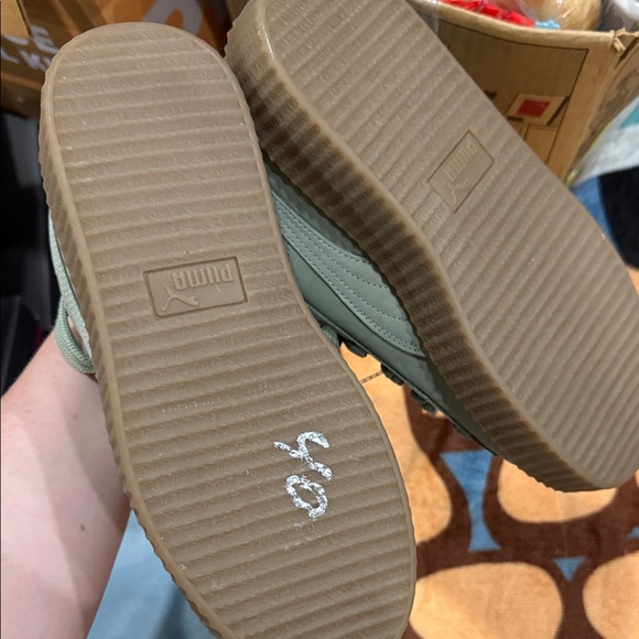 Pumas x Fenty Green Sneakers - Picture 4 of 6